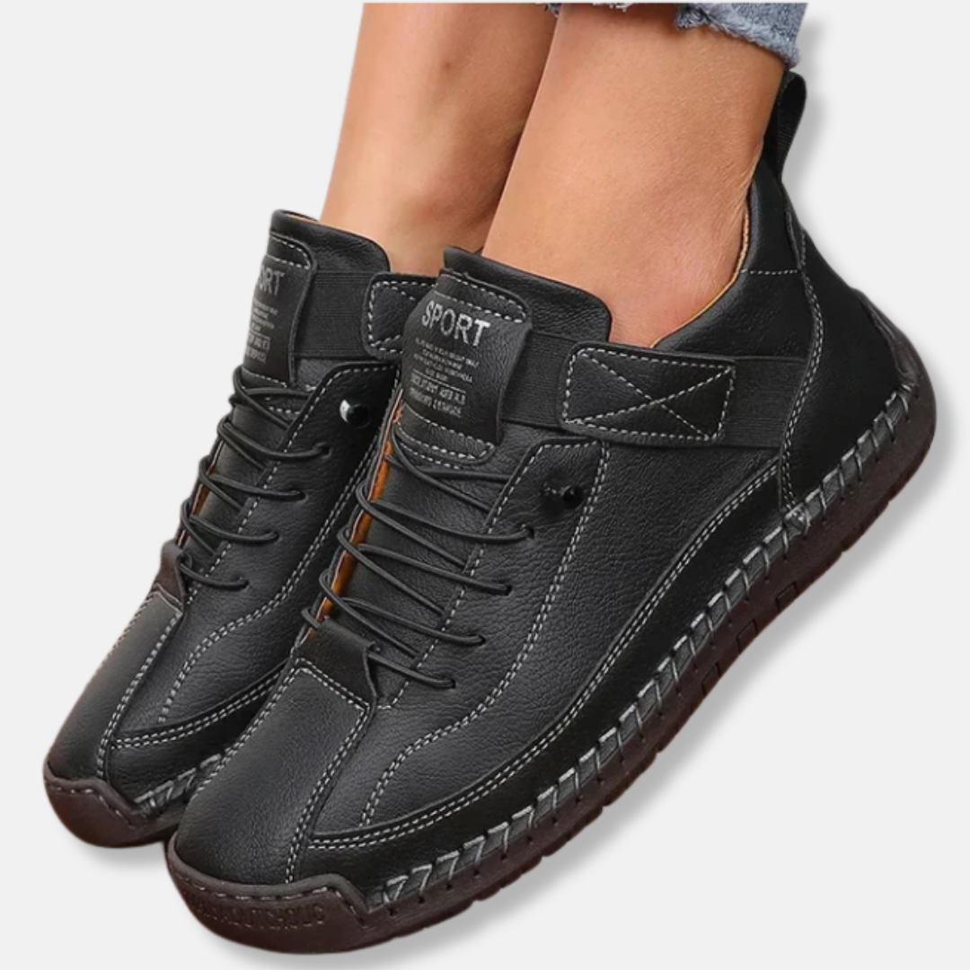 Women's Low-Top Sneakers Faux Leather Accent - UrbanStride Black